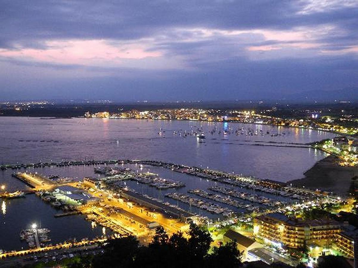 Amazing Seaview Apartment With Terrace & Parking - Casa Artevida Roses Luaran gambar