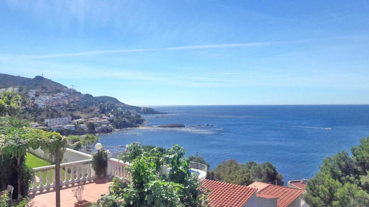 Amazing Seaview Apartment With Terrace & Parking - Casa Artevida Roses Luaran gambar